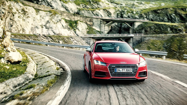 Με αυτόματο κιβώτιο 7 σχέσεων το νέο Audi TT-RS